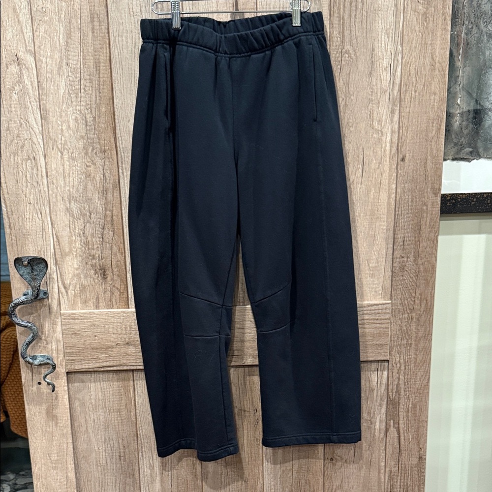 Black daily practice barrel sweat Pants